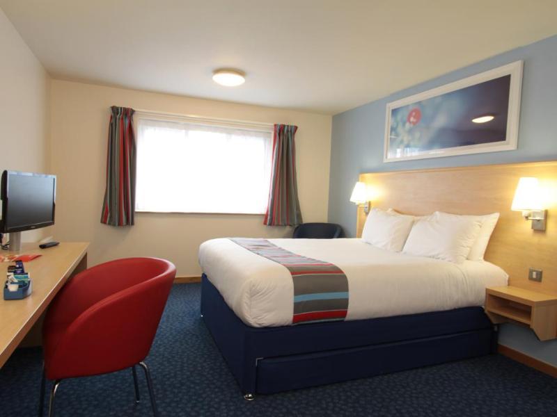 Travelodge Pembroke Dock Zewnętrze zdjęcie